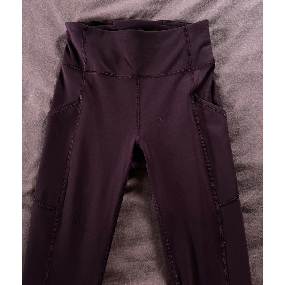 Invigorate high rise tight 25” in Red Merlot - Picture 6 of 10